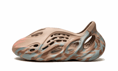 YEEZY FOAM RNNR MX SAND GREY
